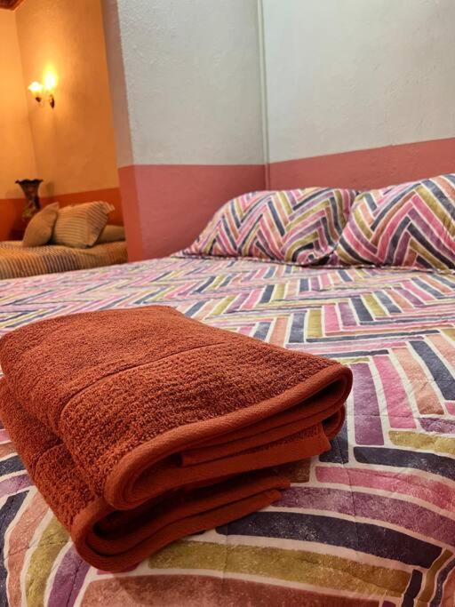 Appartamento Acogedor Departamento céntrico con Estacionamiento Tequisquiapan Esterno foto