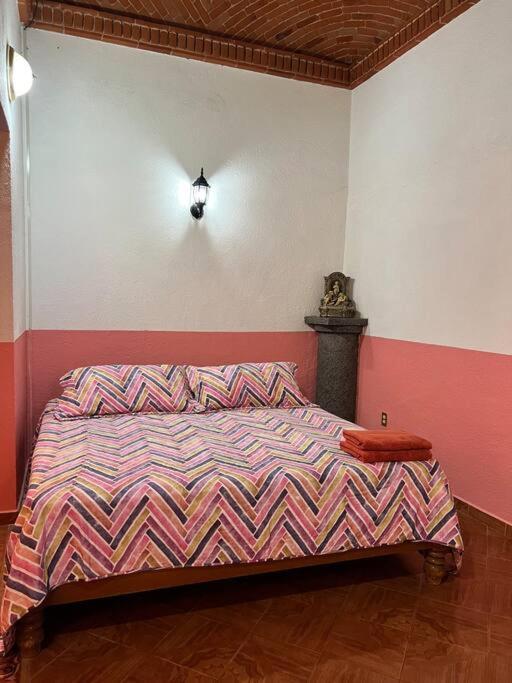 Appartamento Acogedor Departamento céntrico con Estacionamiento Tequisquiapan Esterno foto