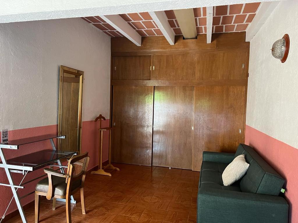 Appartamento Acogedor Departamento céntrico con Estacionamiento Tequisquiapan Esterno foto