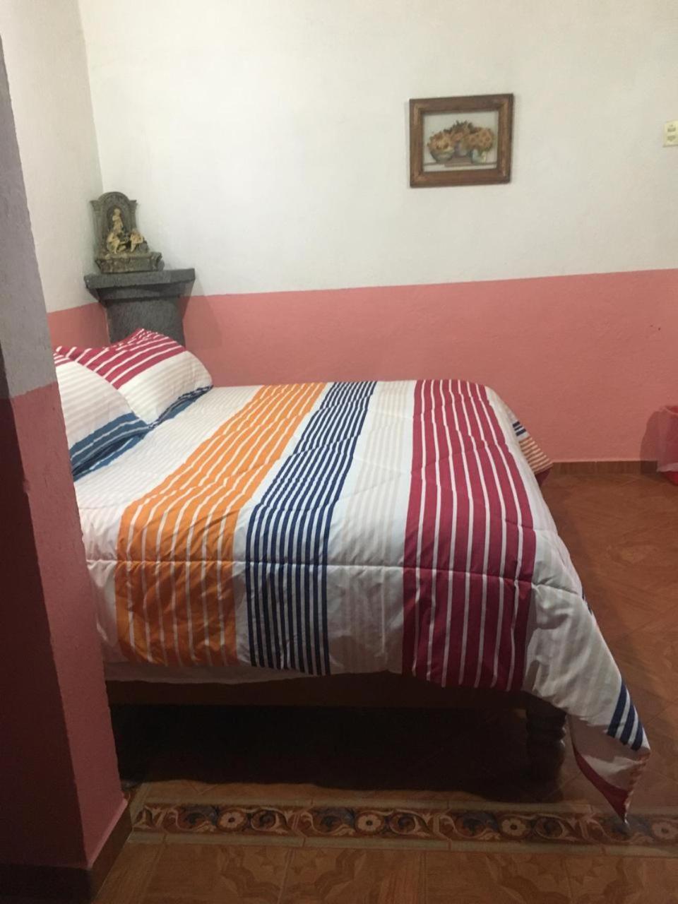 Appartamento Acogedor Departamento céntrico con Estacionamiento Tequisquiapan Esterno foto